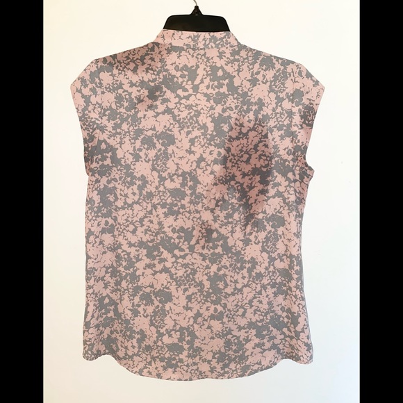 Halogen - Womens Pink and Gray Floral Blouse (Size: MP) - Picture 4 of 12